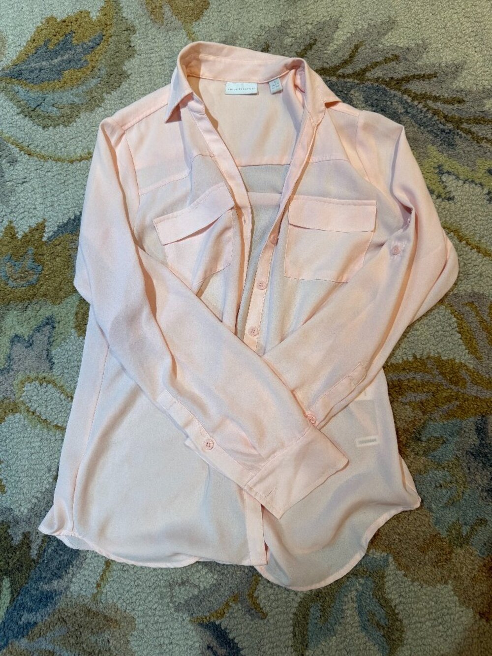New York and Company Womens Button-up Pale pink